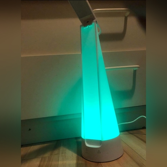 NPET Colour changing Desk Lamp - Picture 7 of 13